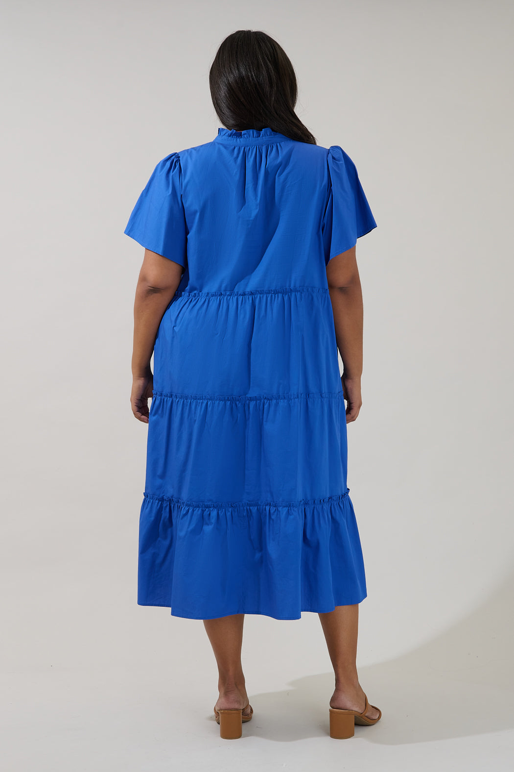 Noelle Split Neck Poplin Tiered Midi Dress Curve