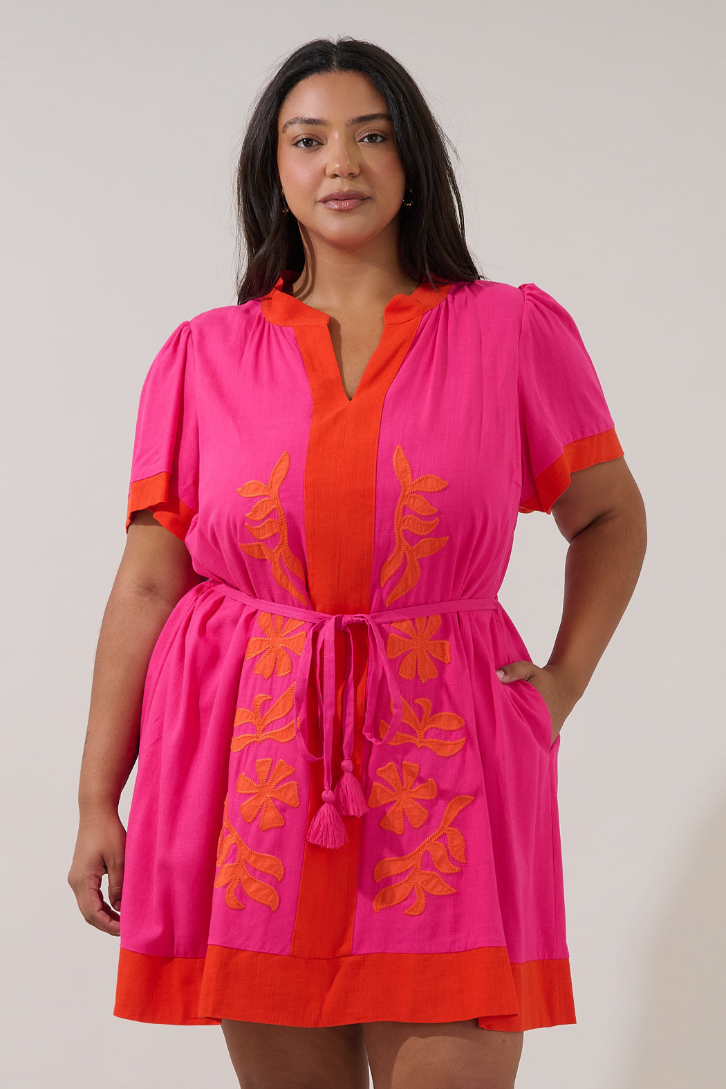 Patras Contrast Mini Dress Curve