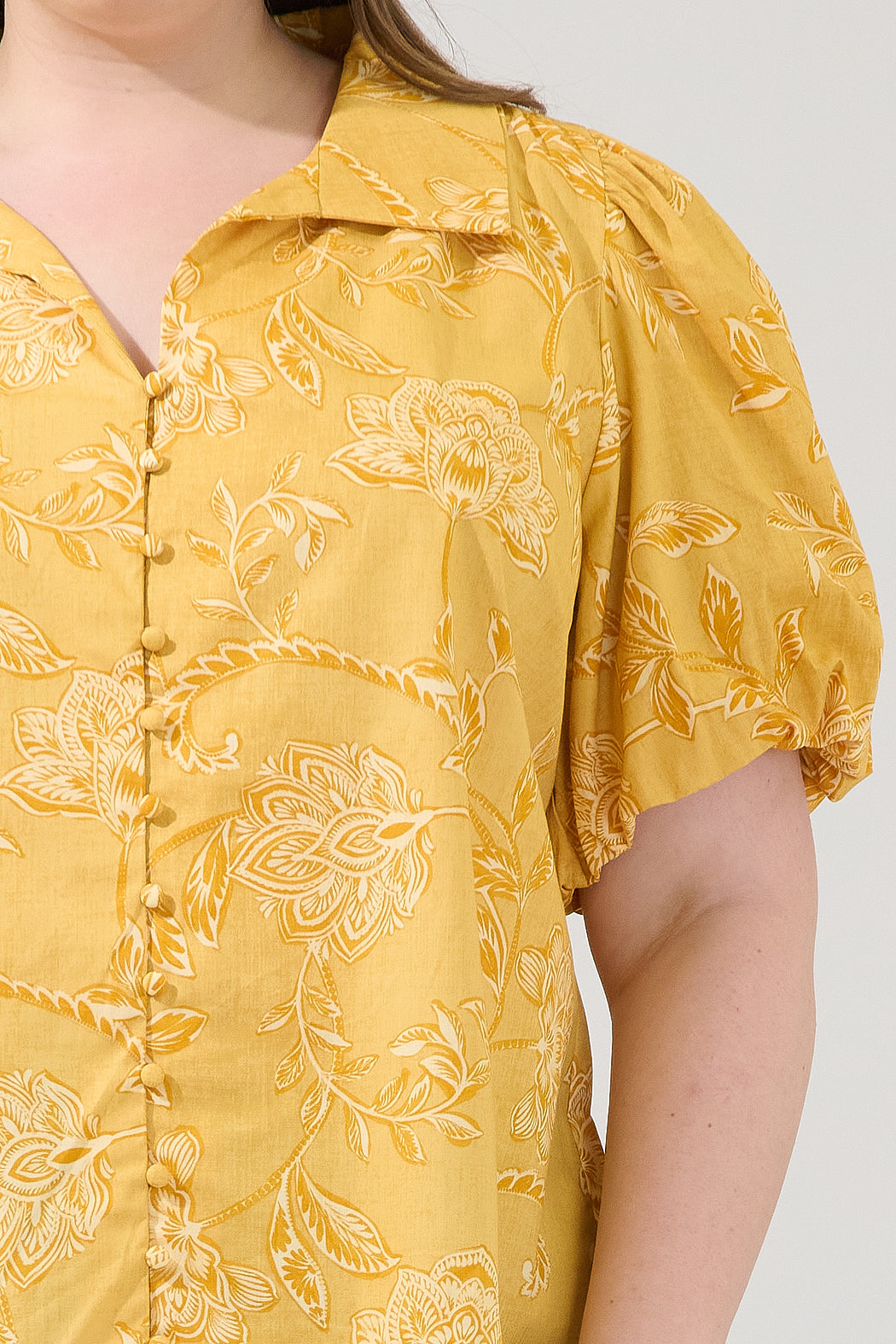 Zarai Button Down Top Narobi Floral Curve